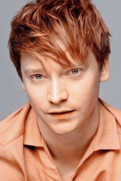 Calum Worthy - Actor Profile Photo