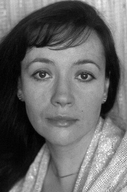 Yelena Sanayeva - Actor Profile Photo