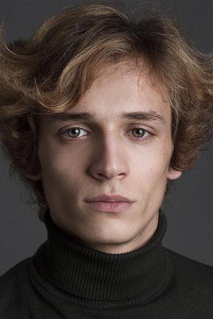 Vicente Gil - Actor Profile Photo