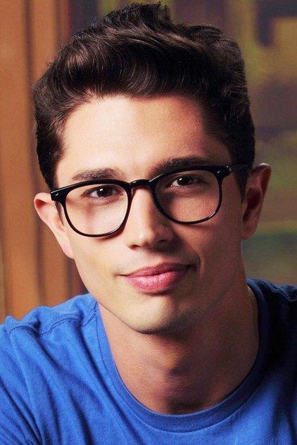 Joe Dinicol - Actor Profile Photo