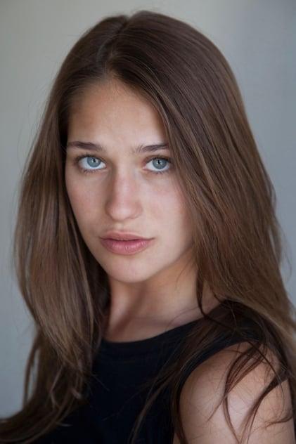 Lola Kirke - Actor Profile Photo