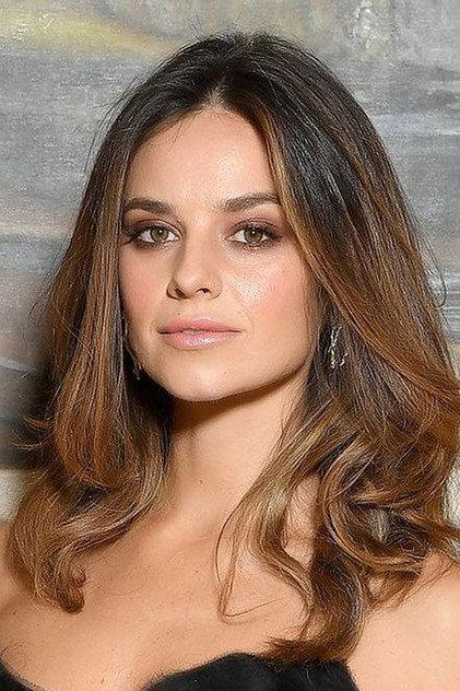 Katy Louise Saunders - Actor Profile Photo