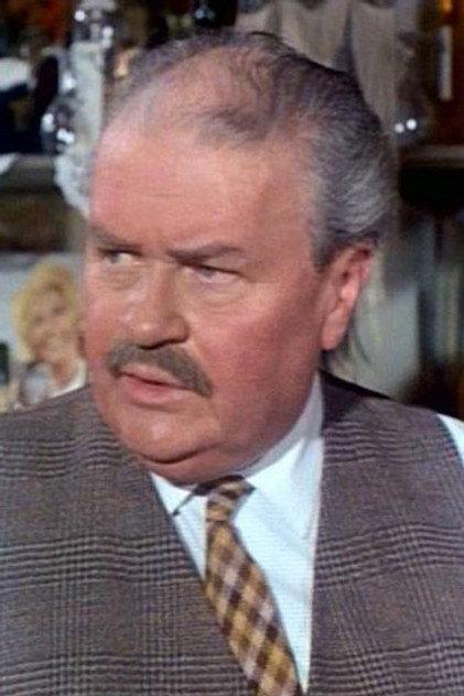 Alastair Hunter - Actor Profile Photo