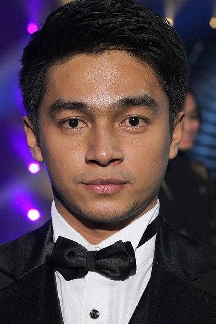 Deva Mahenra - Actor Profile Photo