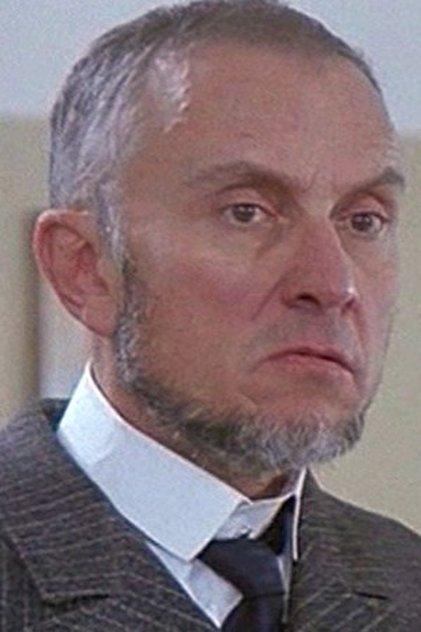 Enzo Robutti - Actor Profile Photo