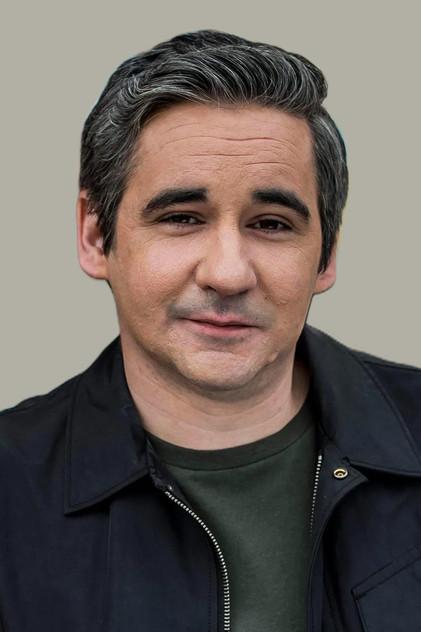 Iain Robertson - Actor Profile Photo
