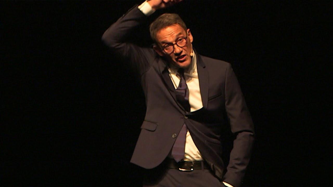 Julien Courbet - Jeune et joli à 50 ans 2020 movie scene