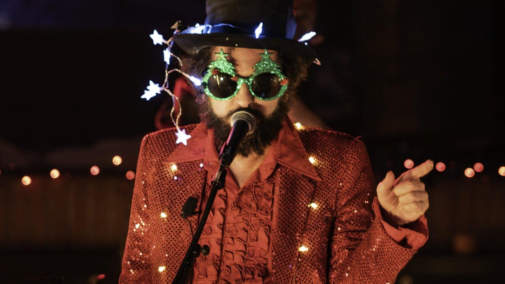 Natale fuori orario 2024 movie scene
