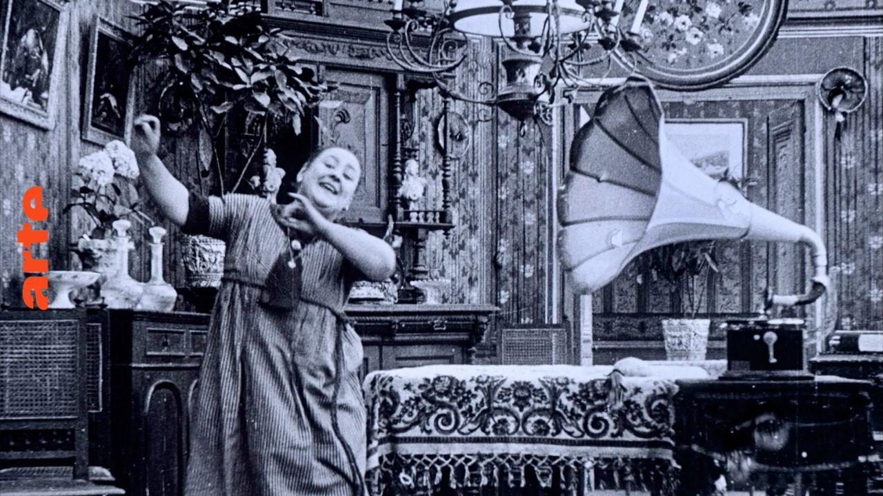 Rosalie and Her Phonograph 1911 movie scene