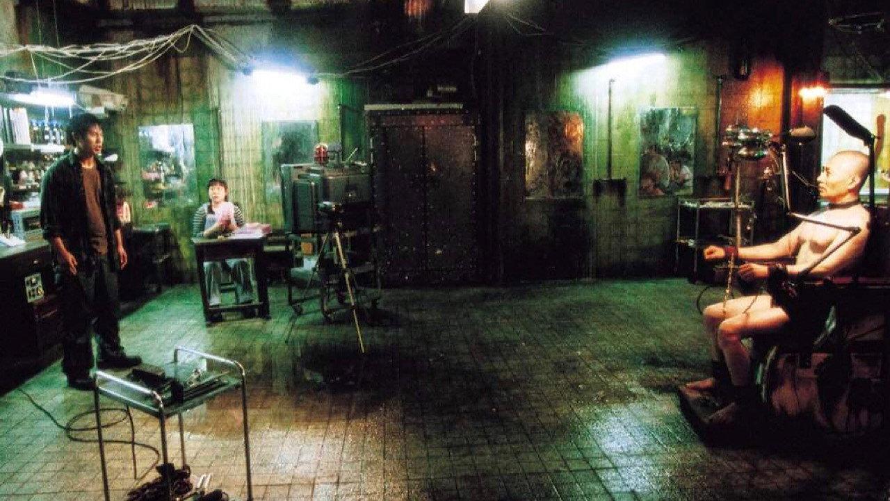 Save the Green Planet! 2003 movie scene