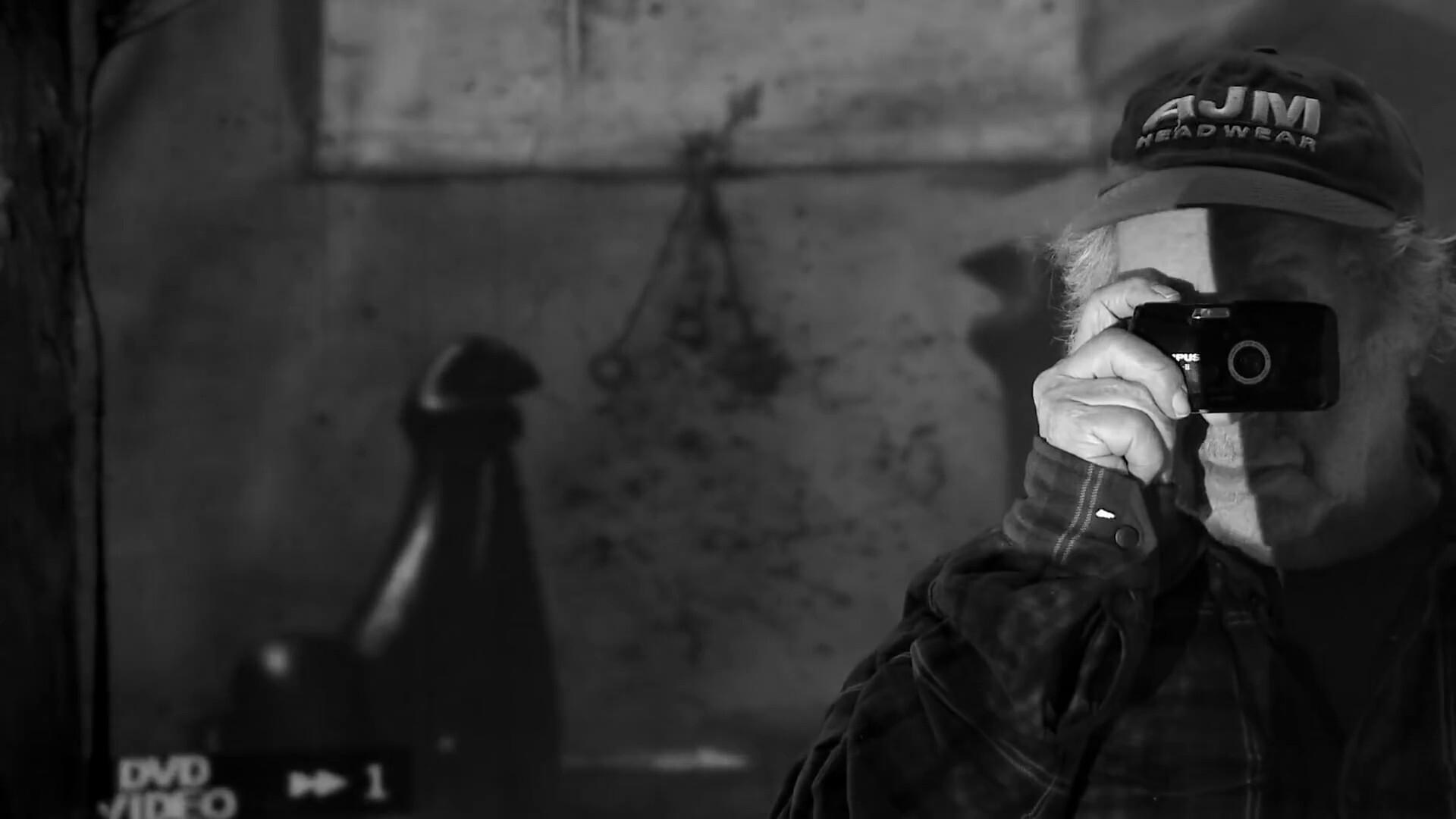 Don't Blink - Robert Frank 2015 movie scene