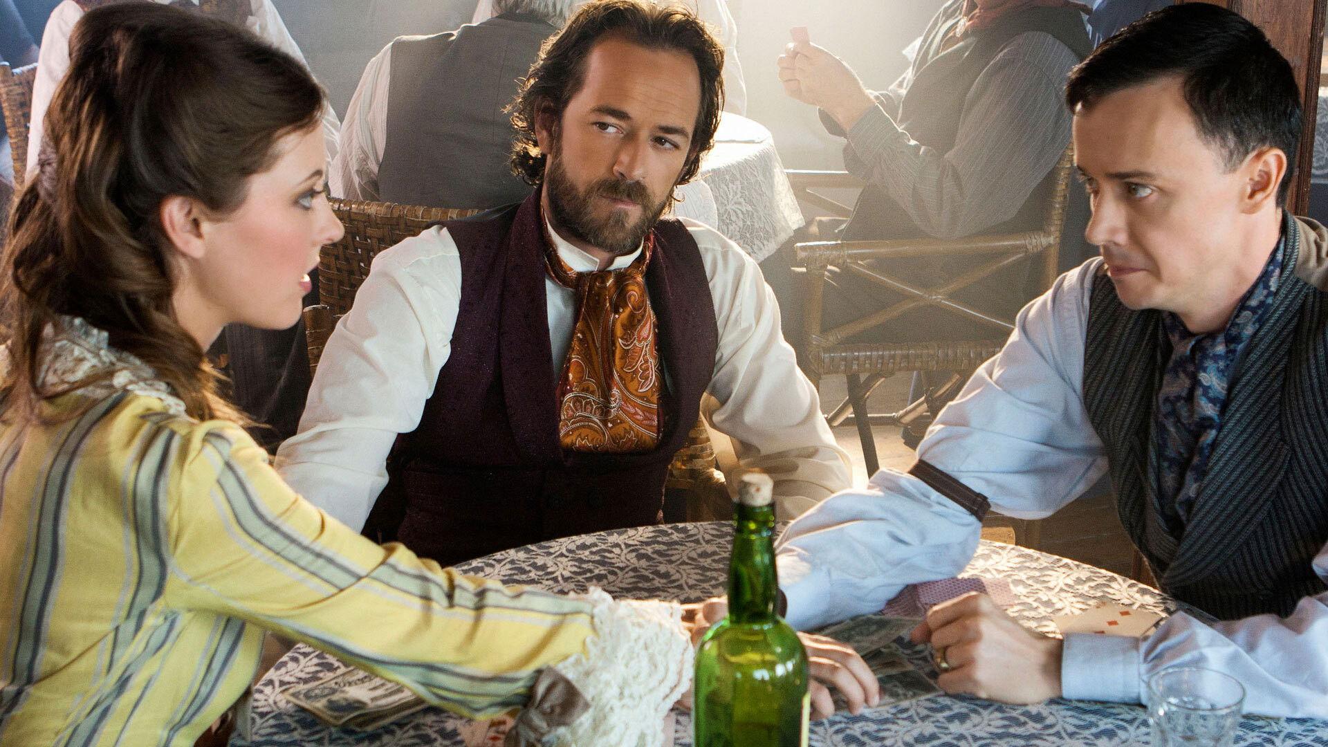 Goodnight for Justice: Queen of Hearts 2013 movie scene
