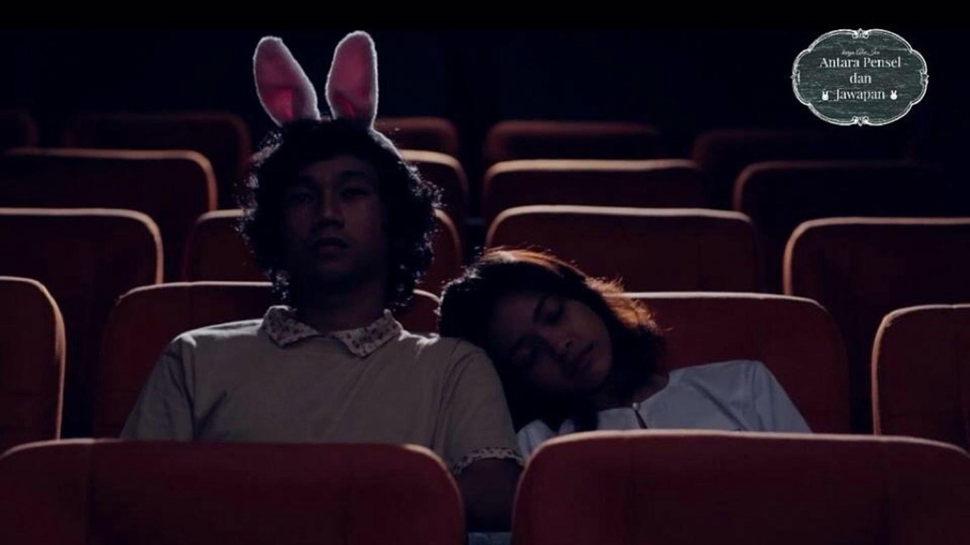 Antara Pensel Dan Jawapan 2014 movie scene
