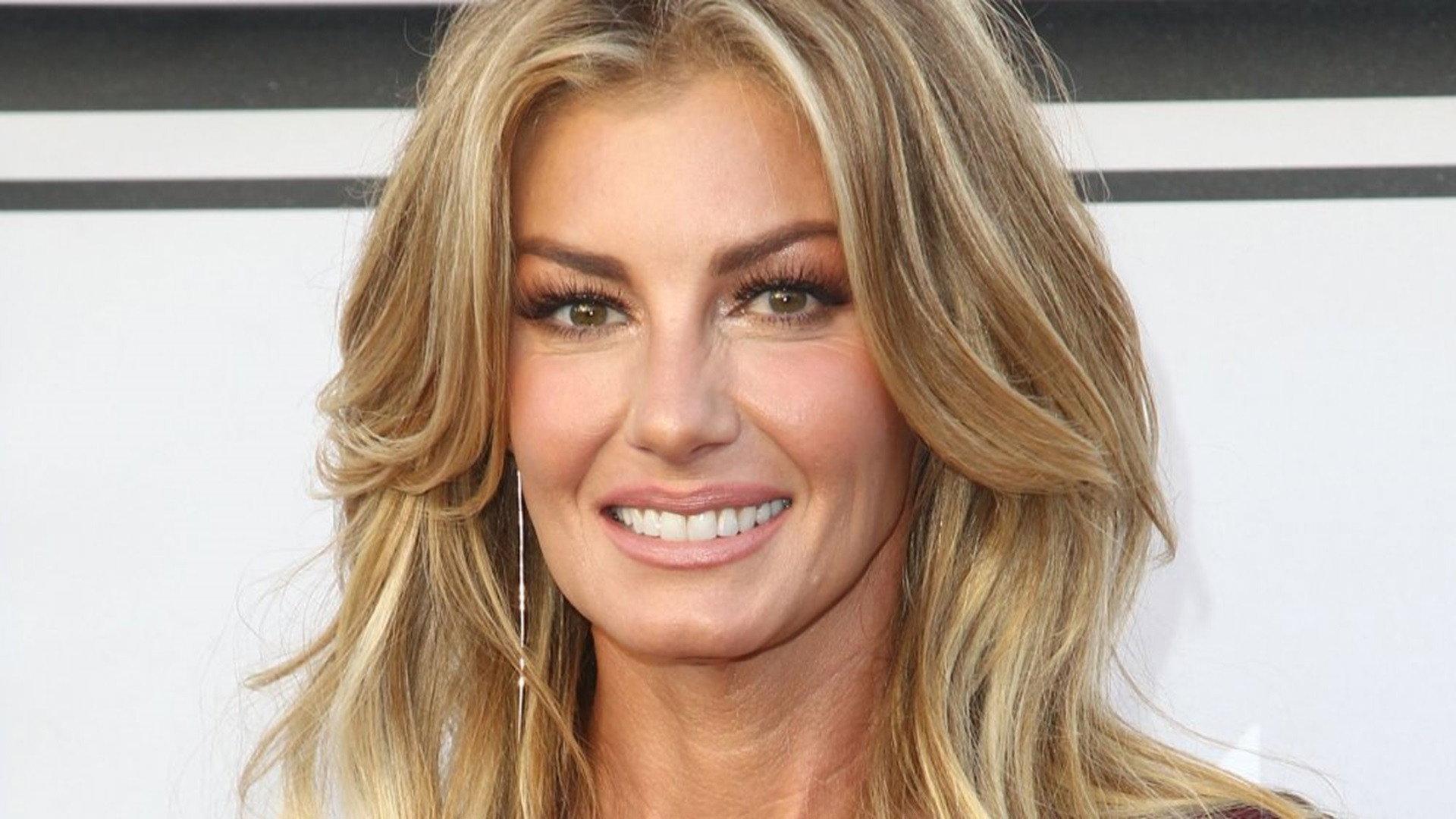 Faith Hill - When The Lights Go Down 2003 movie scene