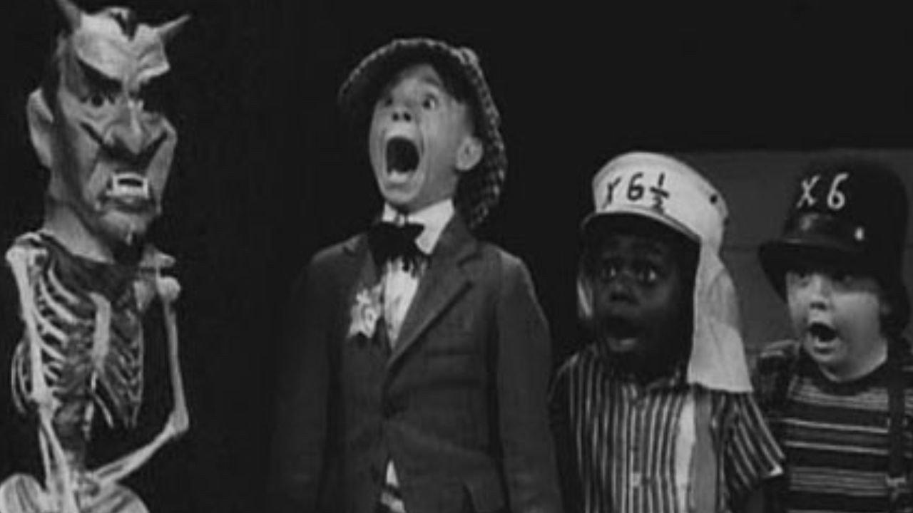 Hide and Shriek 1938 movie scene