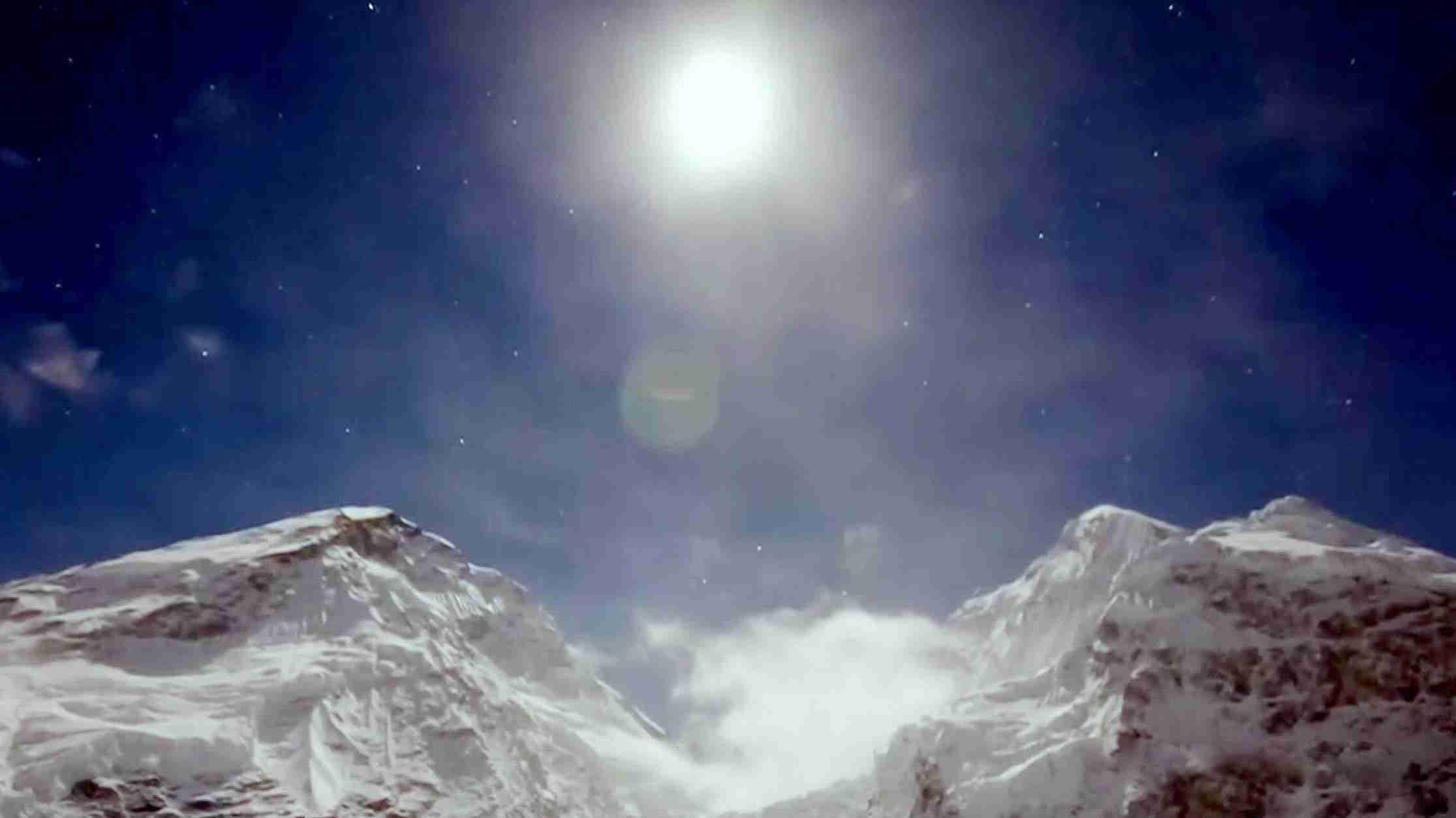 Bear Grylls: Everest after the avalanche 2014 movie scene
