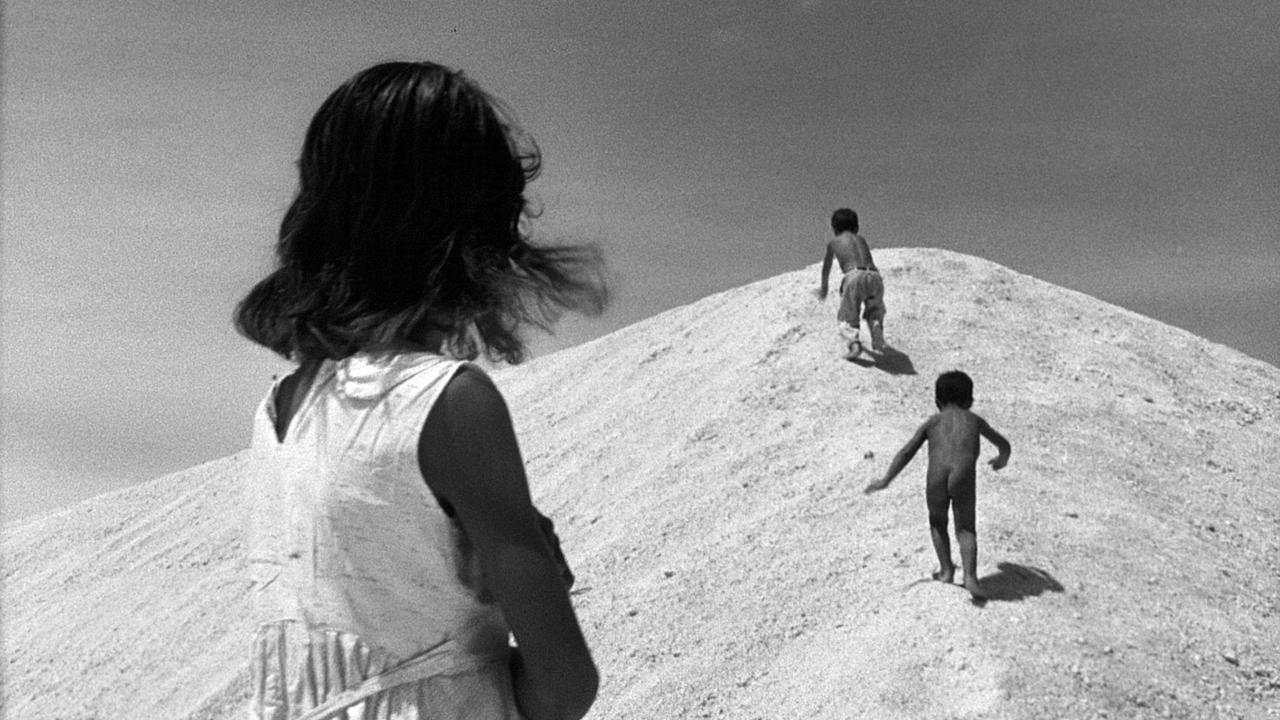 Araya 1959 movie scene
