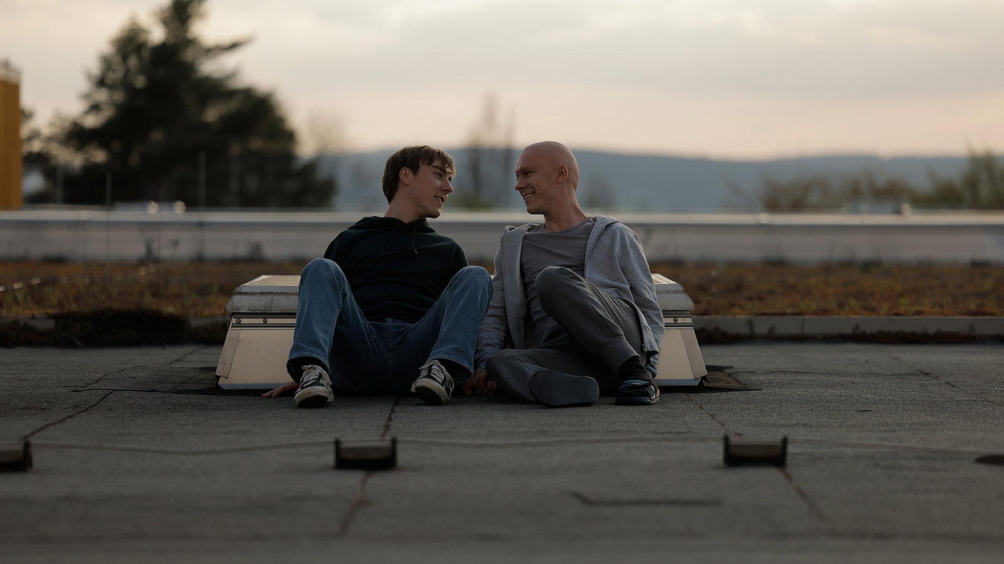 Leben ist jetzt - Die Real Life Guys 2025 movie scene