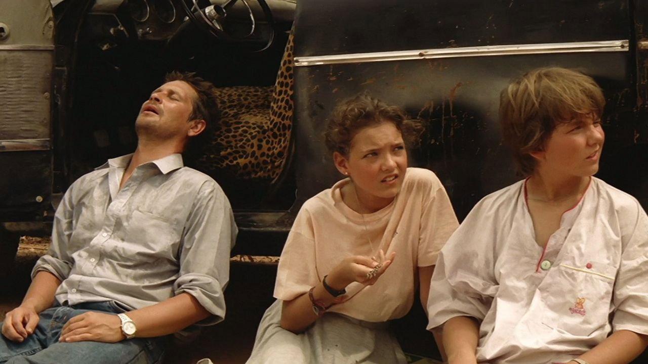 Amazon 1990 movie scene