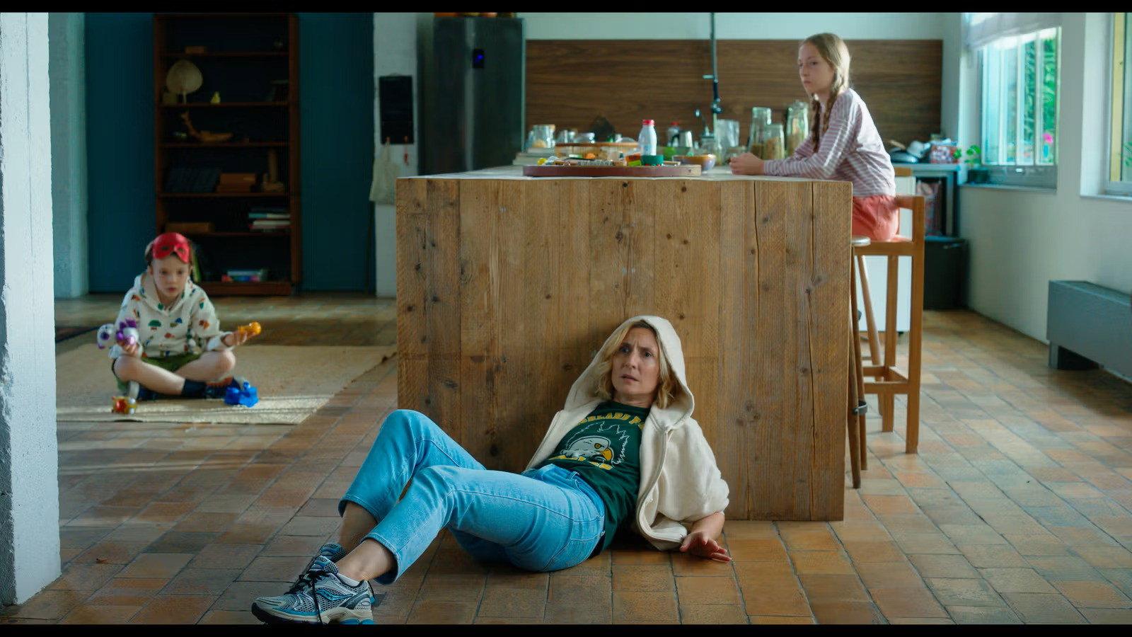 Anna VS the Kids 2026 movie scene