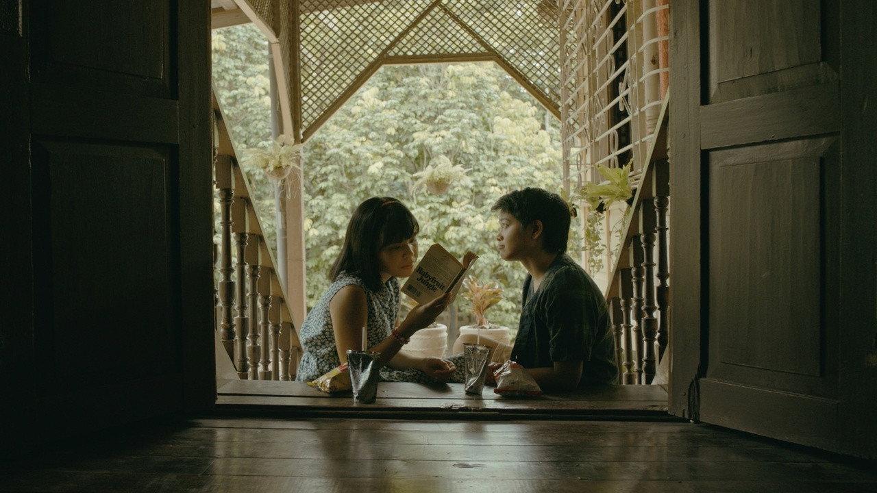 Billie & Emma 2019 movie scene