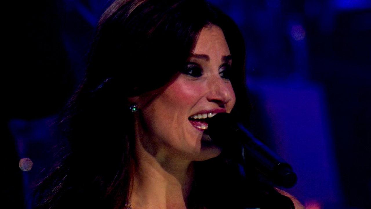 Idina Menzel Live: Barefoot at the Symphony 2012 movie scene