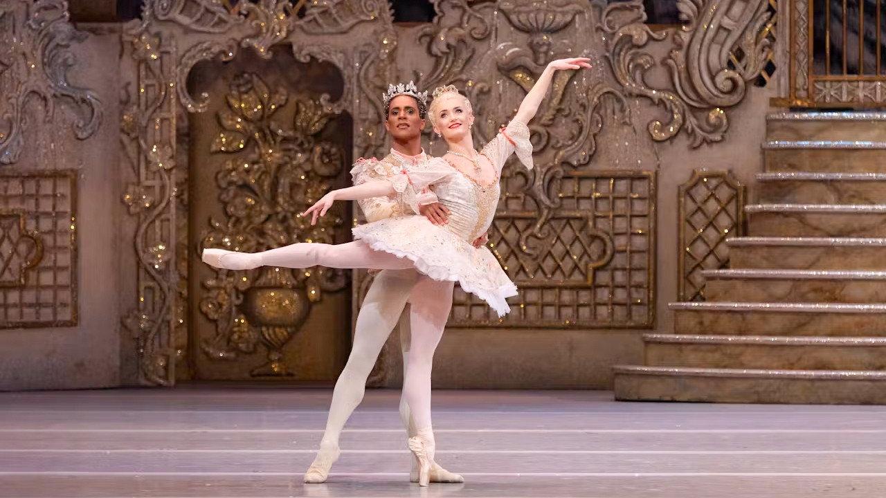 Royal Ballet: The Nutcracker 2013 movie scene