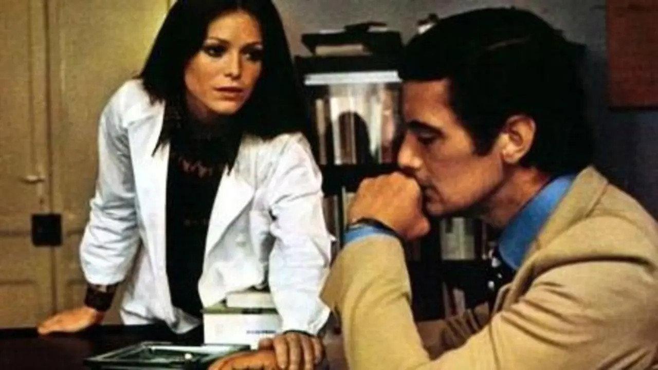 Five Women for the Killer 1974 movie scene