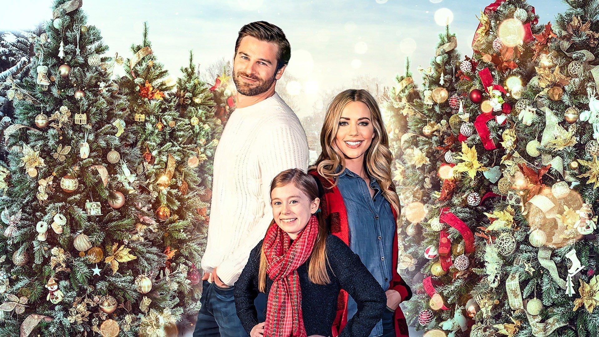 Love at the Christmas Contest 2022 movie scene