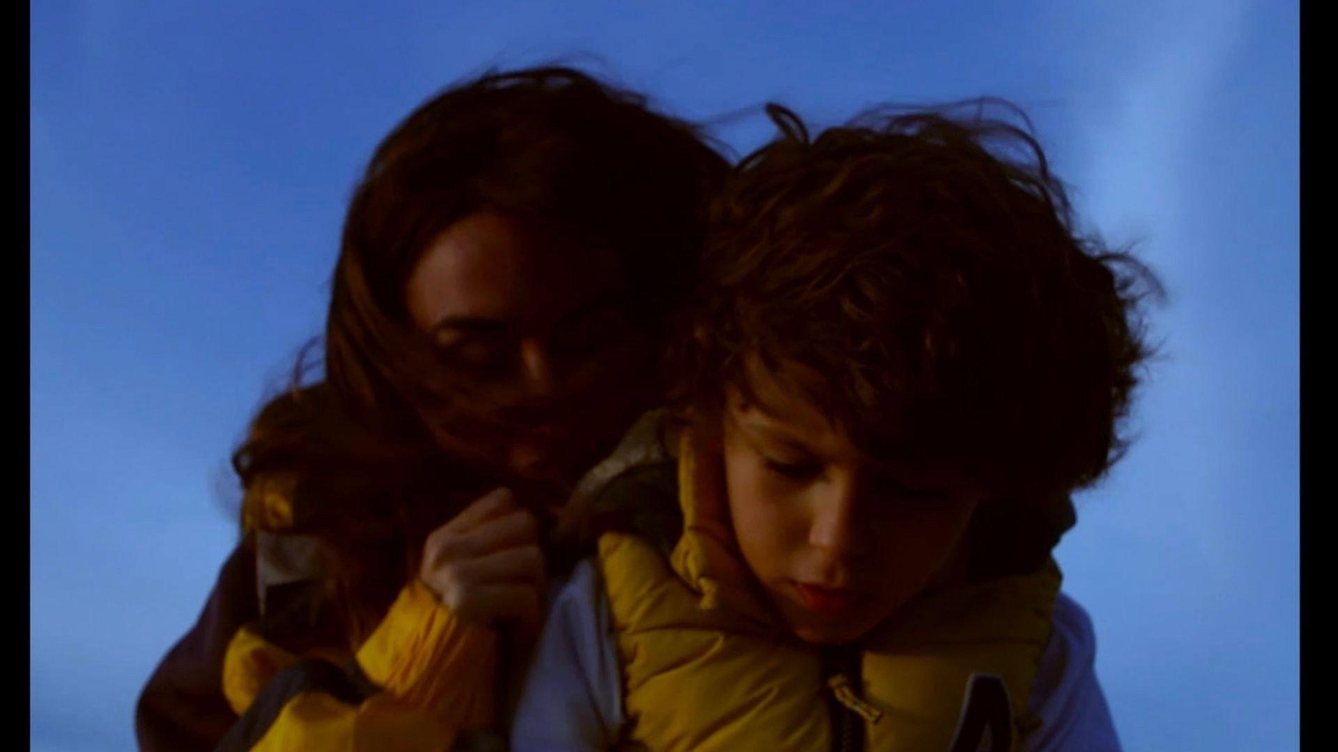 Una mujer frente al mar 2021 movie scene
