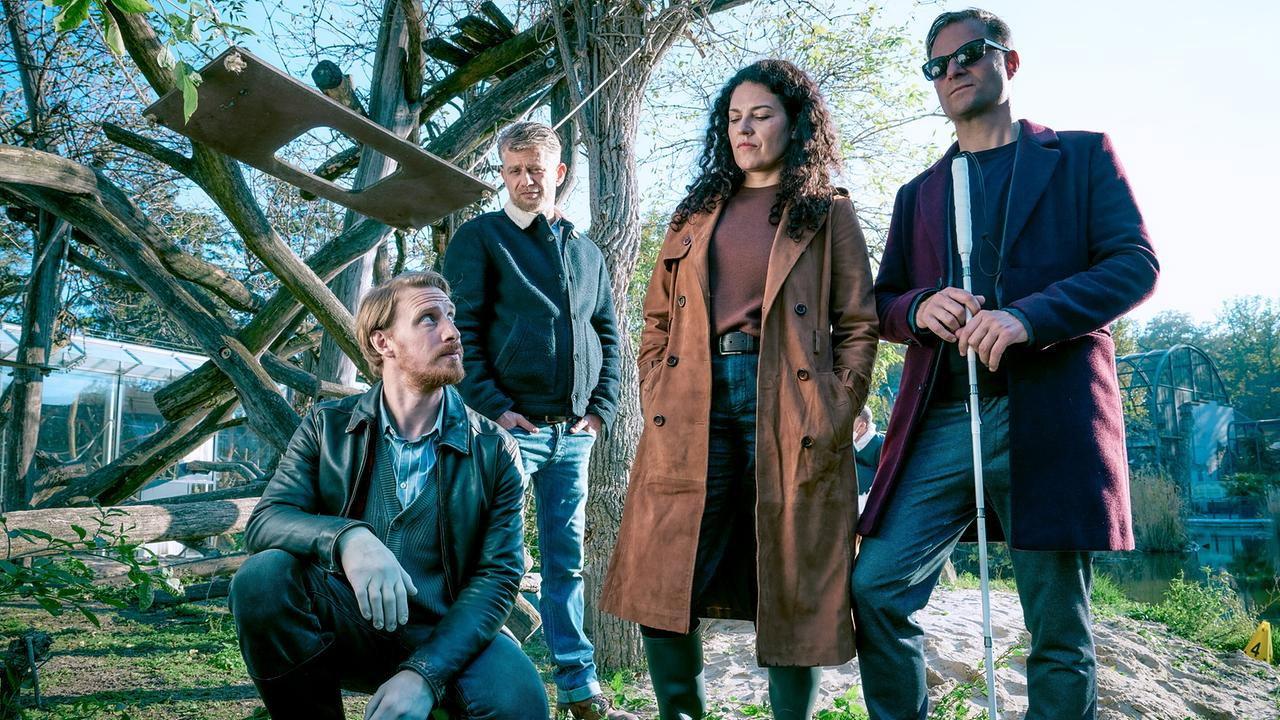 Blind ermittelt – Der Tote im Tiergarten 2025 movie scene