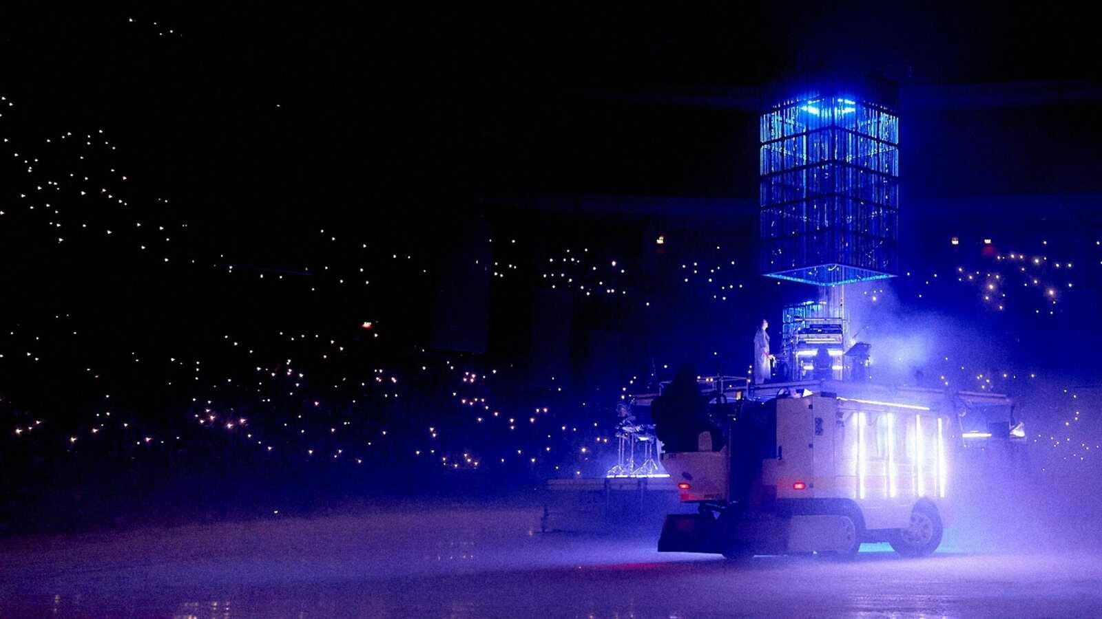 Kite On Ice 2025 movie scene