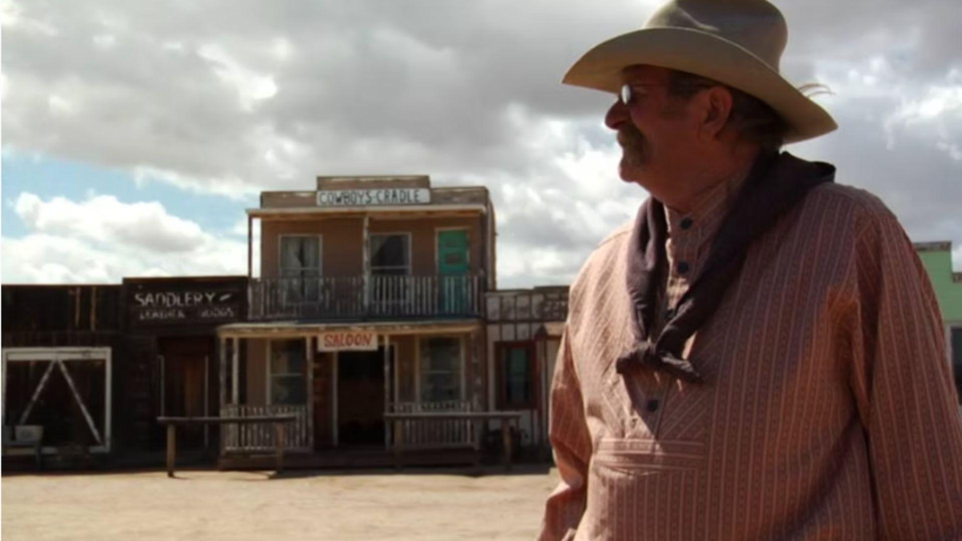 Florence, Arizona 2015 movie scene