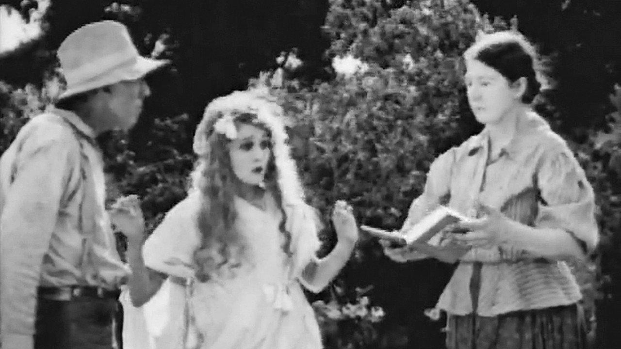 Johanna Enlists 1918 movie scene