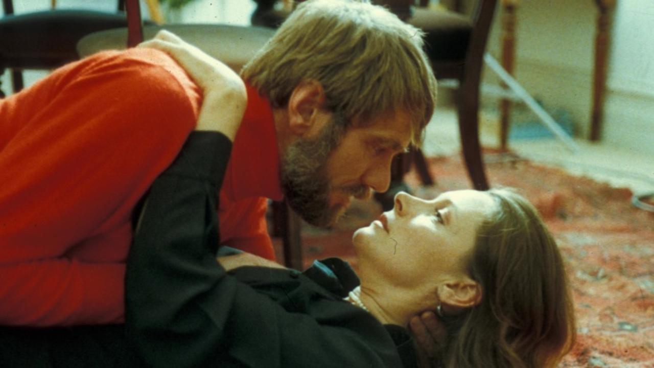 My First Wife 1984 movie scene