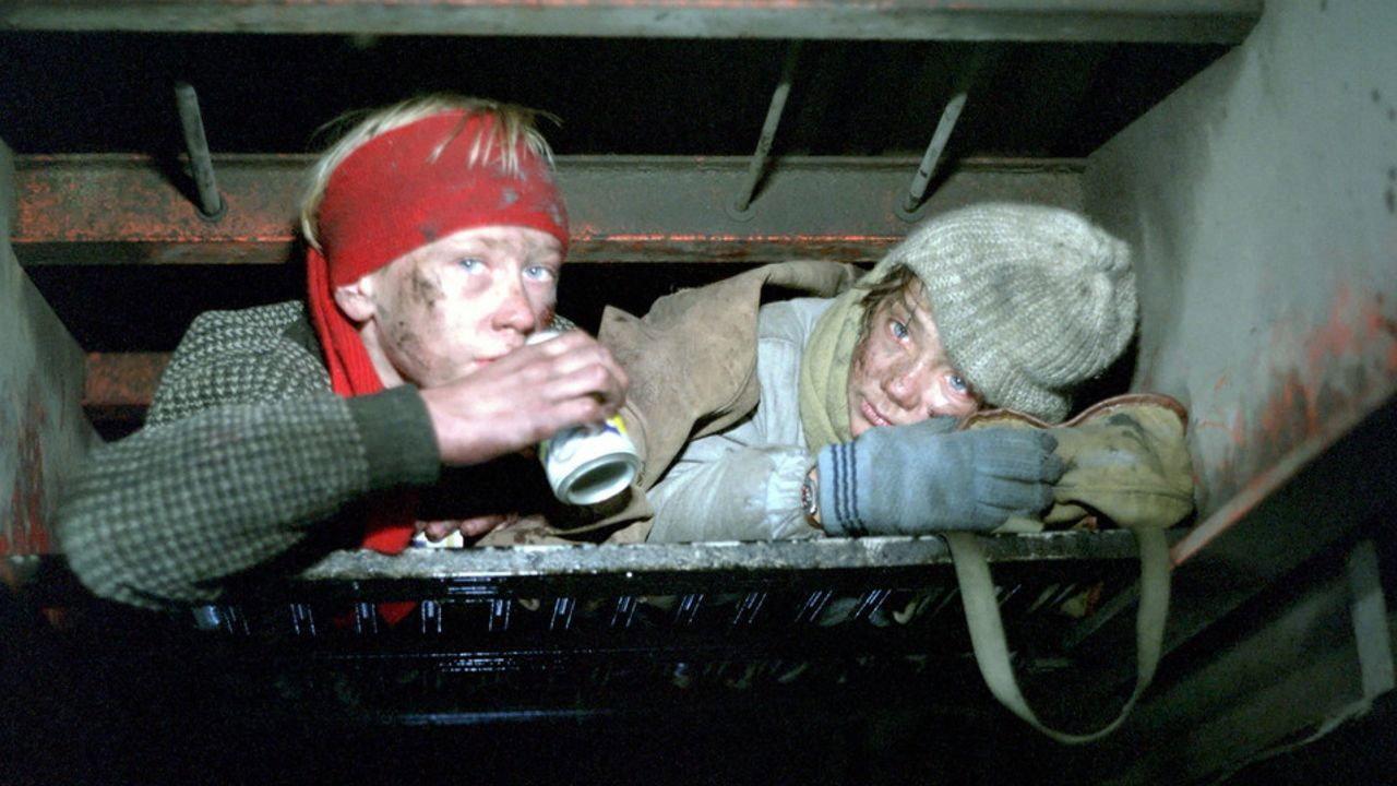 300 Miles to Heaven 1989 movie scene