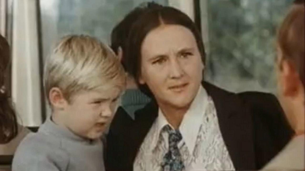Waterdrop in the Sea 1973 movie scene