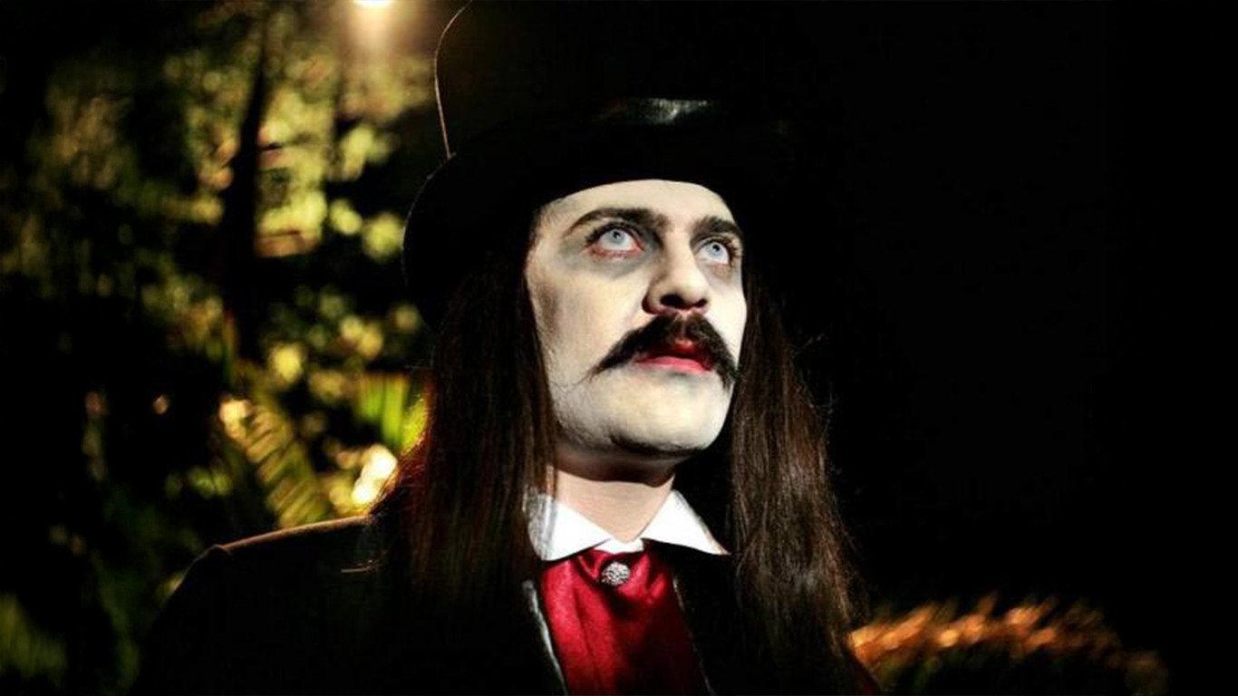 Kutsal Damacana: Dracoola 2011 movie scene