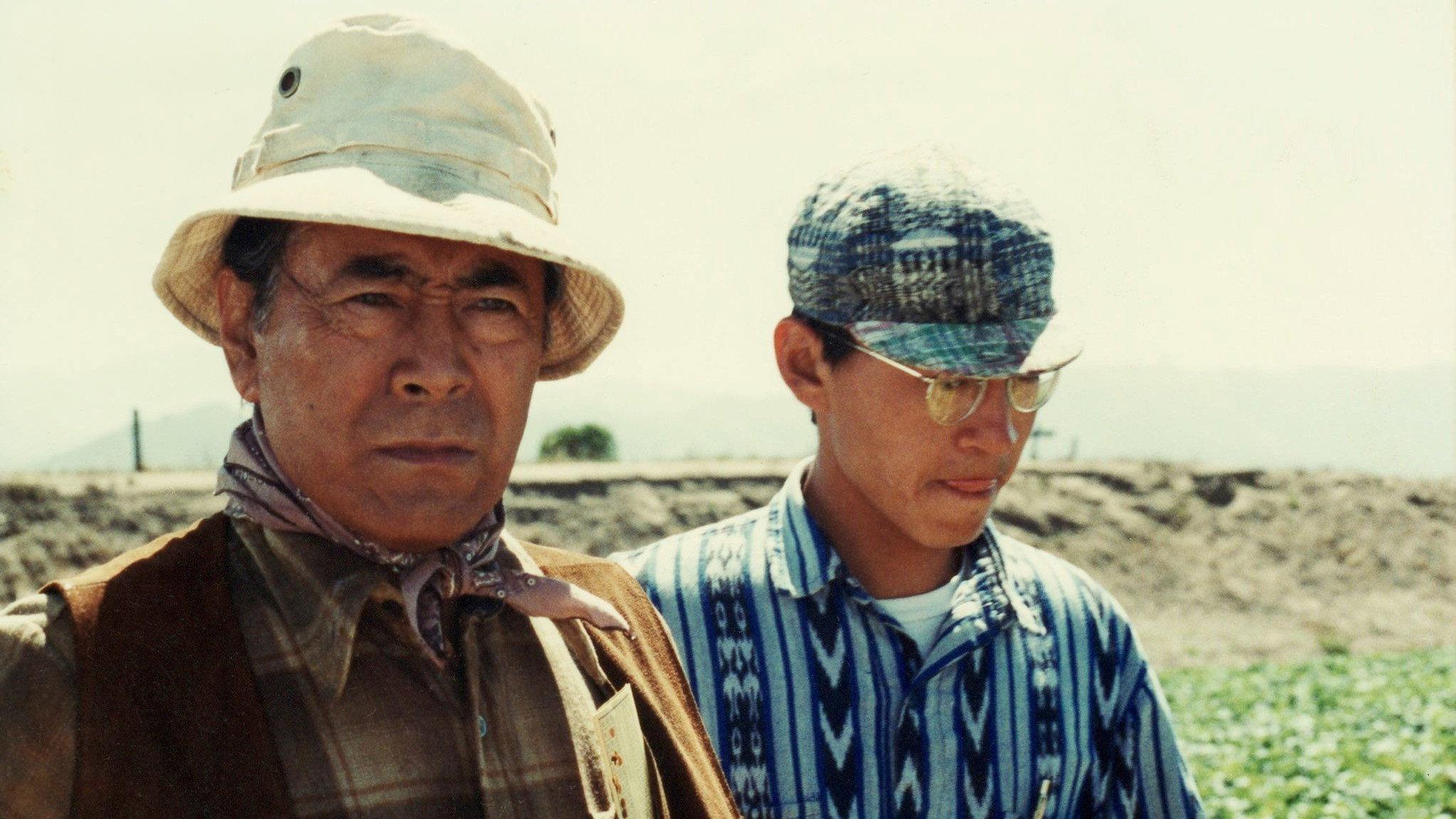 Strawberry Road 1991 movie scene