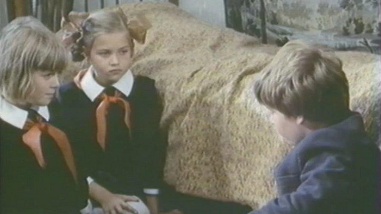 Change a Dog for a Train 1975 movie scene
