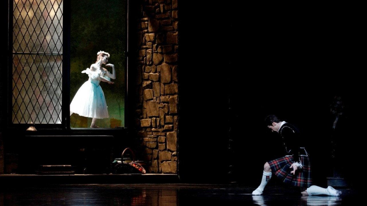 La Sylphide 2013 movie scene