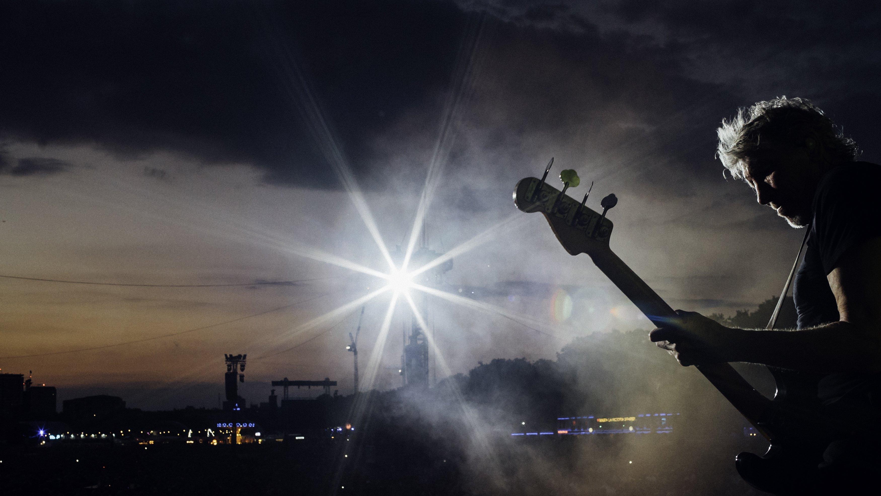 Roger Waters: Us + Them 2019 movie scene