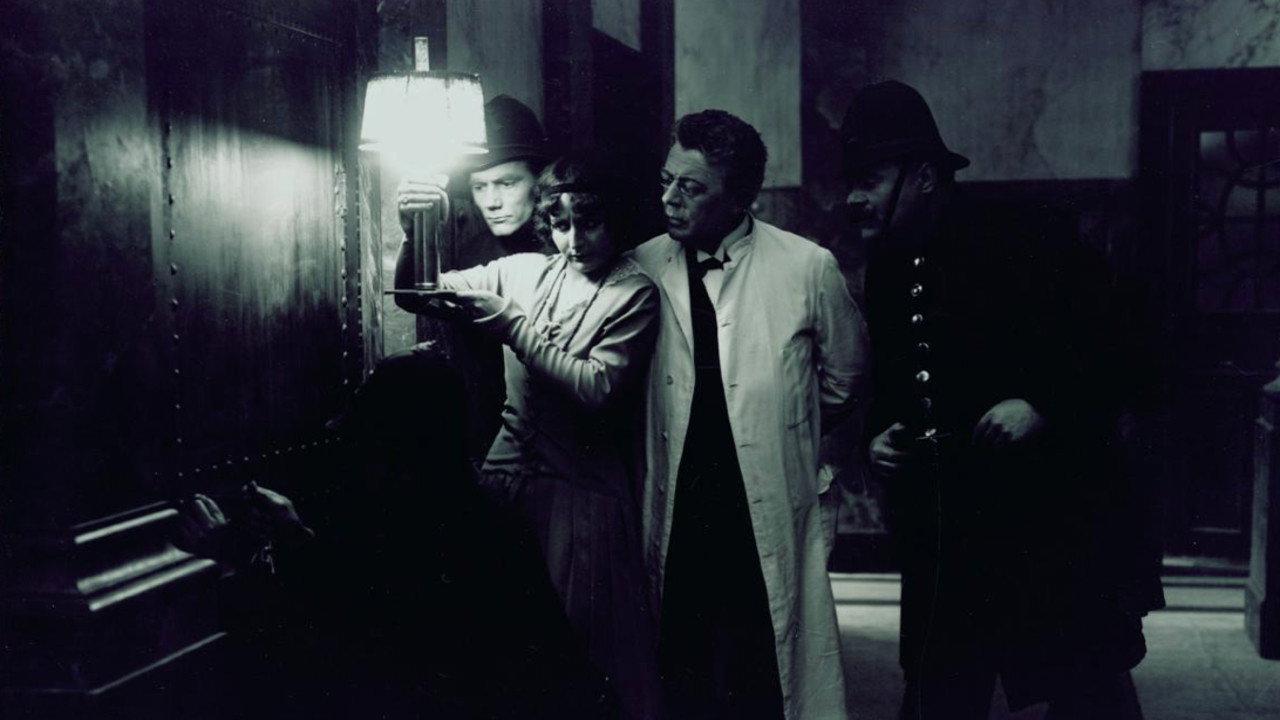 De mystiske Z-Straaler 1916 movie scene