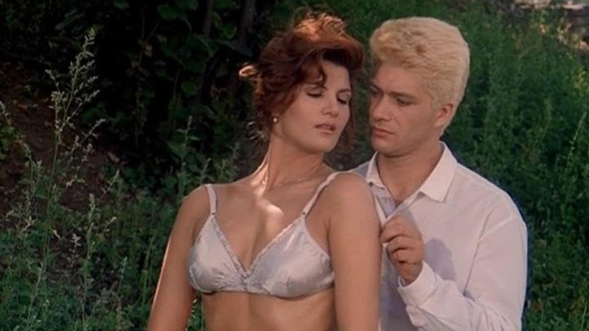 I, Gilda 1989 movie scene
