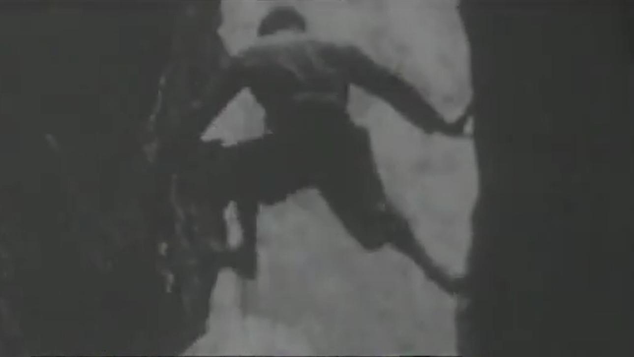 Scuola di roccia 1938 movie scene