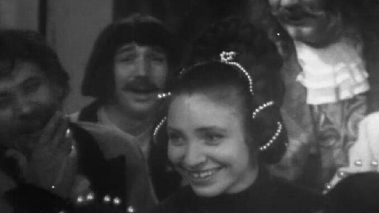 Clever 1971 movie scene