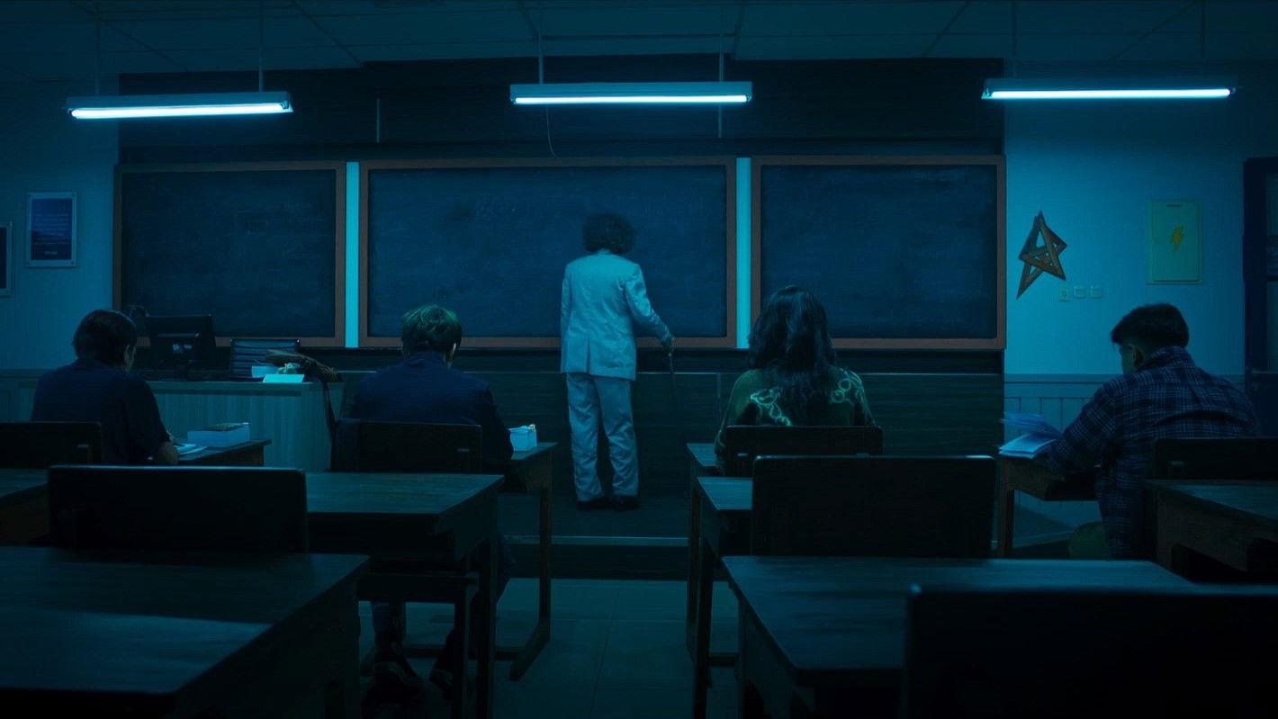 Dosen Ghaib: It's Nighttime or You Already Know 2024 movie scene