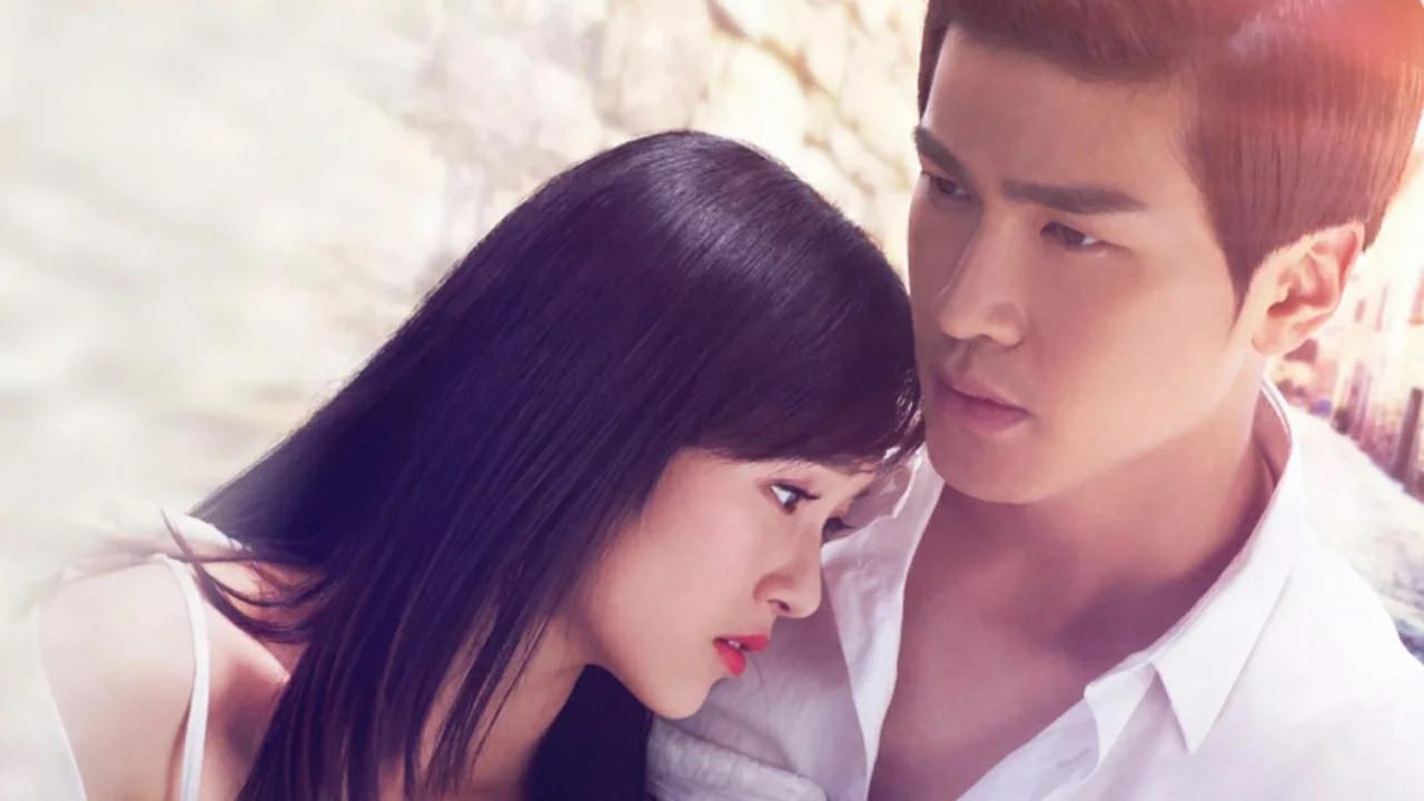 The Maid of the Blind Master 2016 movie scene