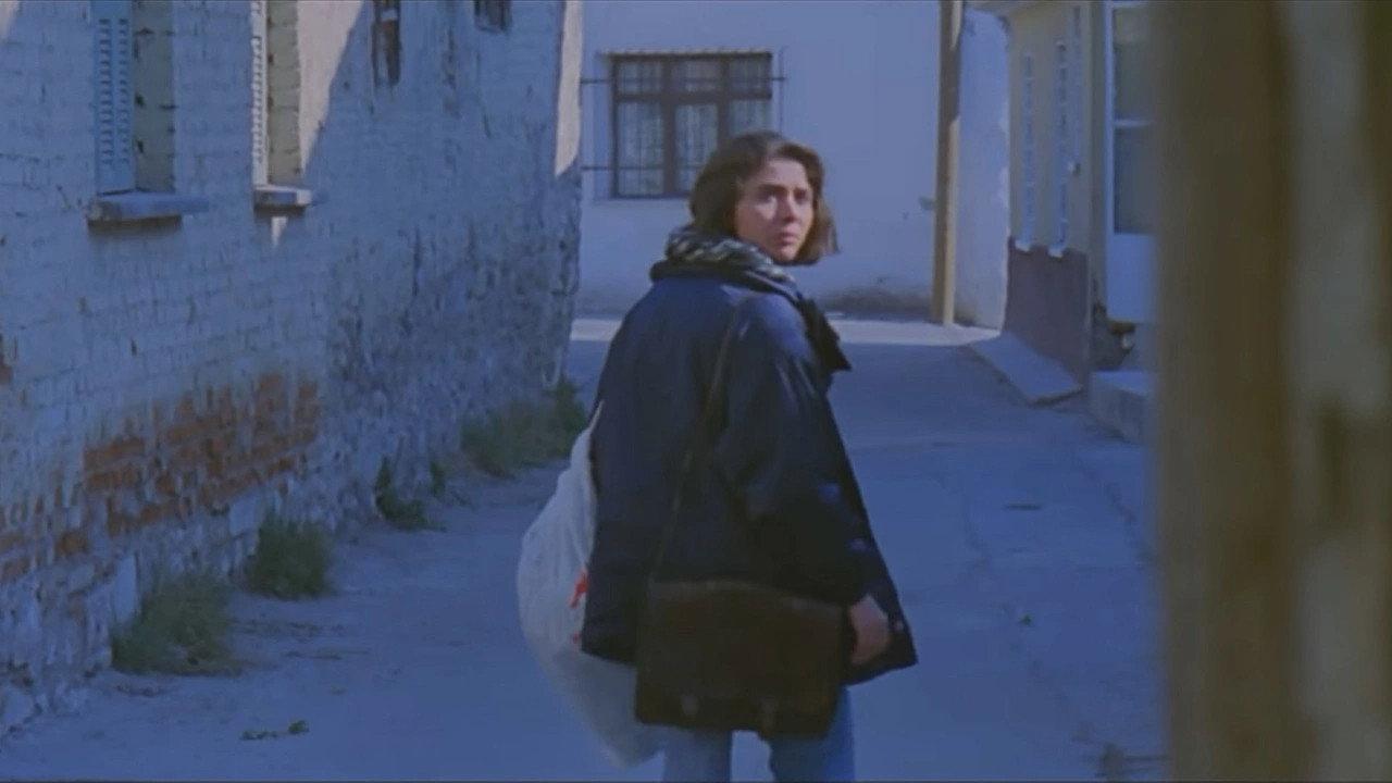 All Doors Were Closed 1990 movie scene