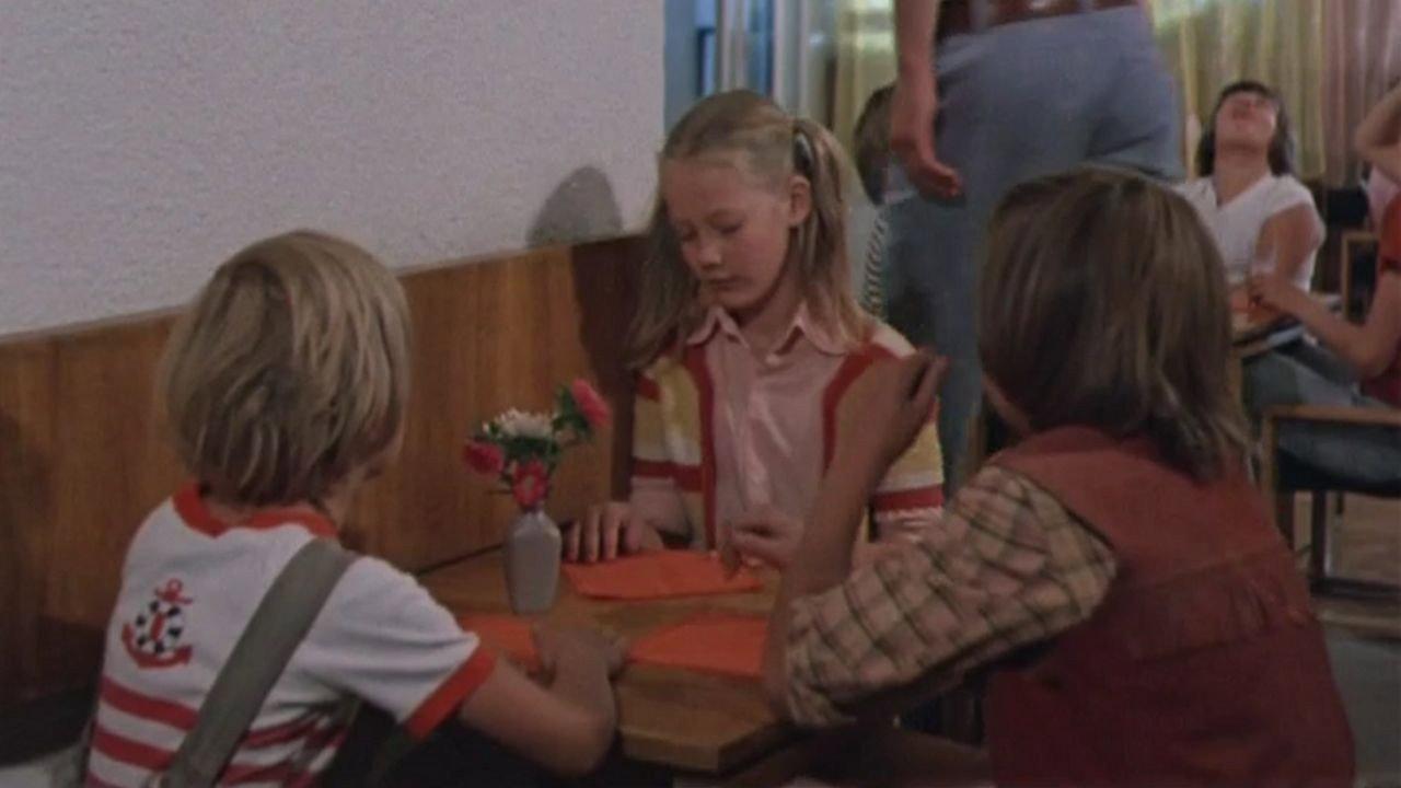 Adventures of Kalle the Detective 1976 movie scene